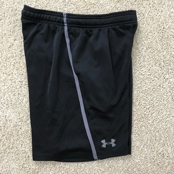 Under Armour Shorts Sz YLG Kids Black/Gray - Picture 5 of 6